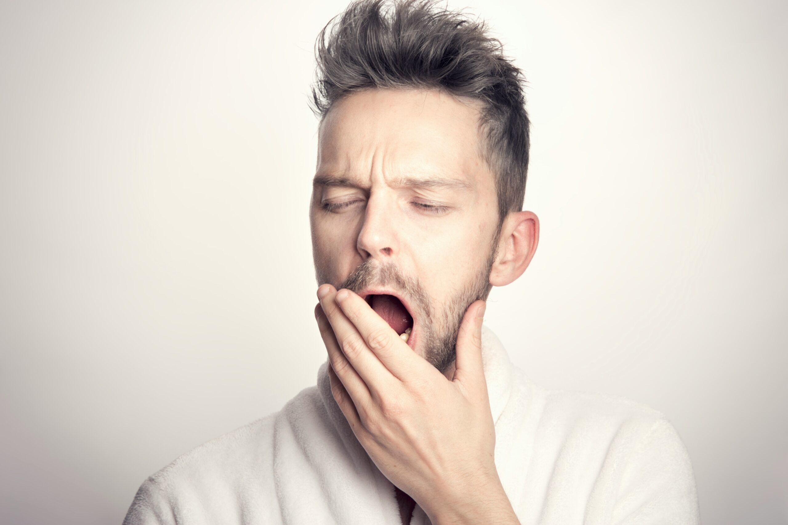 Top of Mouth Hurts When Eating: Causes and Relief